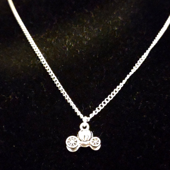 Princess Carriage Necklace - Picture 3 of 4